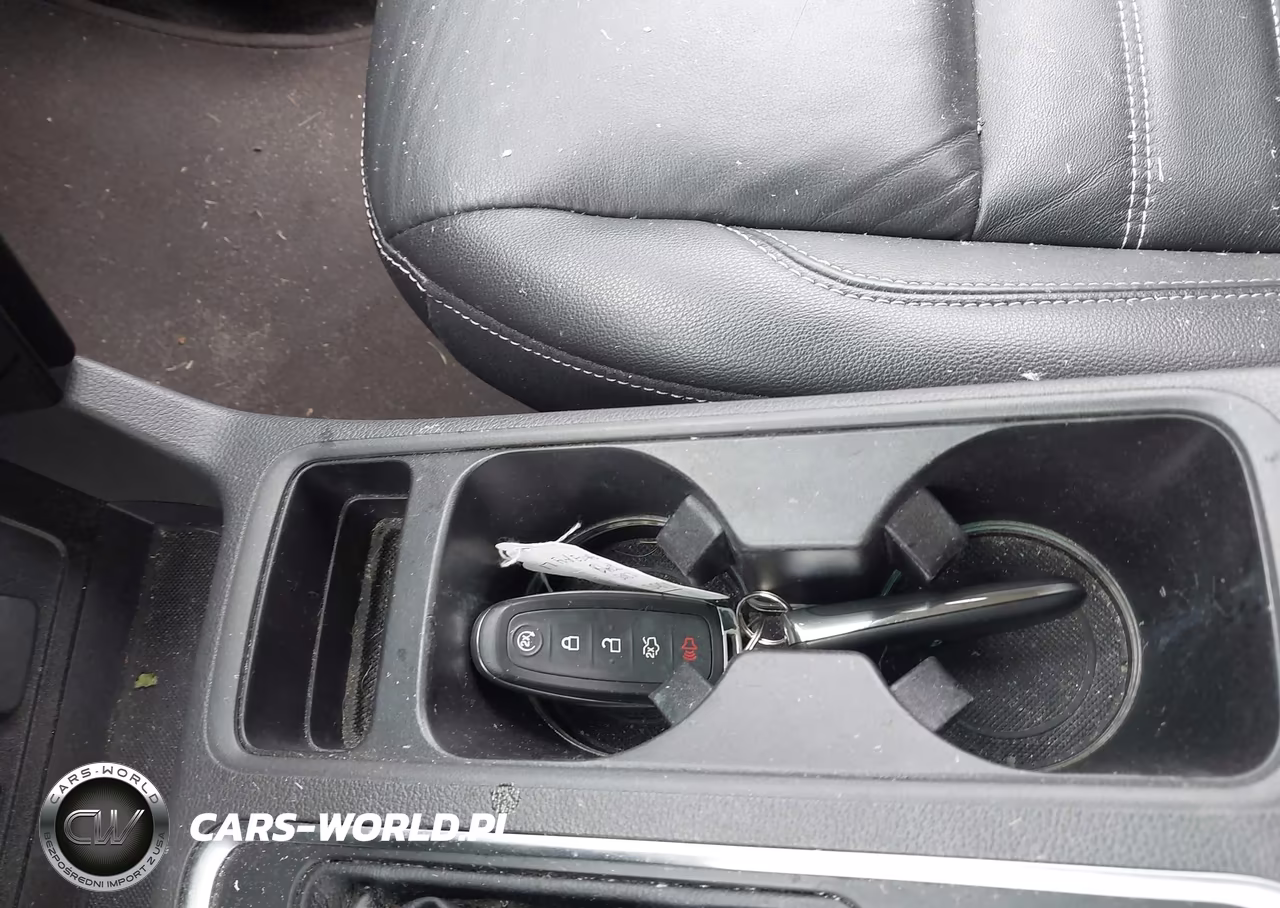 2017 Ford Escape Titanium VIN:1FMCU0JD7HUD65083 - 11