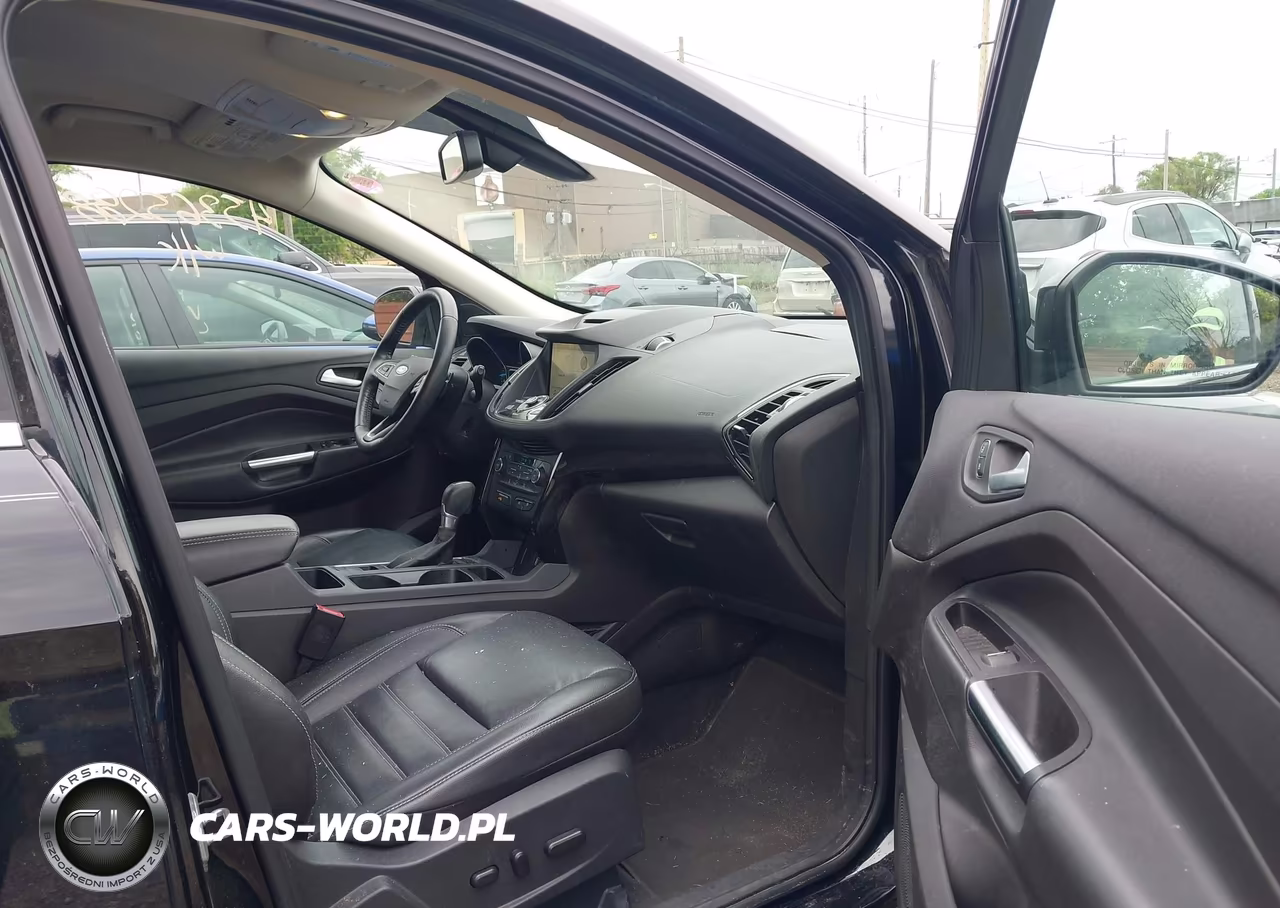 2017 Ford Escape Titanium VIN:1FMCU0JD7HUD65083 - 5
