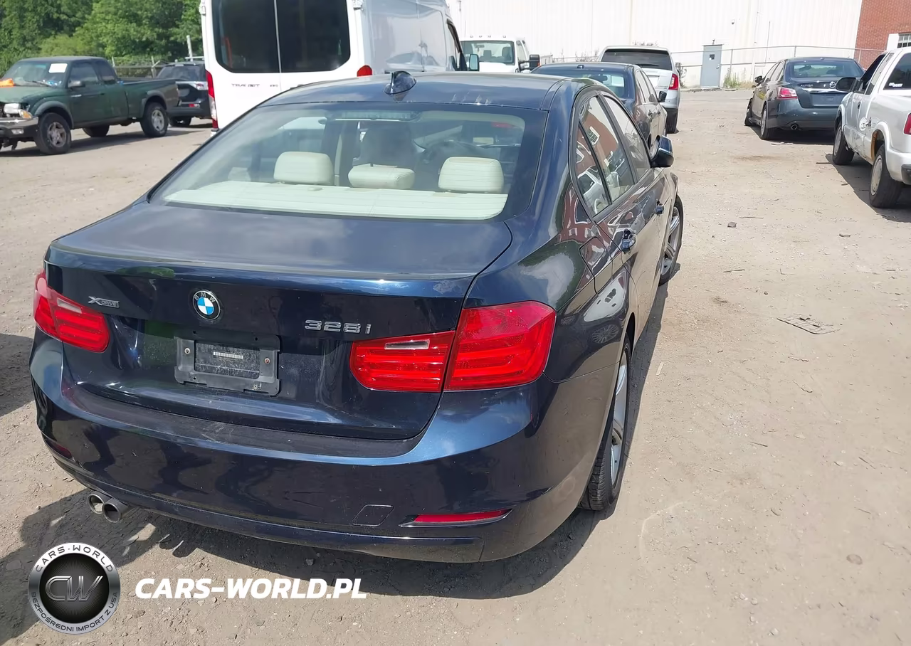 2013 BMW 328I xDrive VIN:WBA3B5G5XDNS01707 - 4