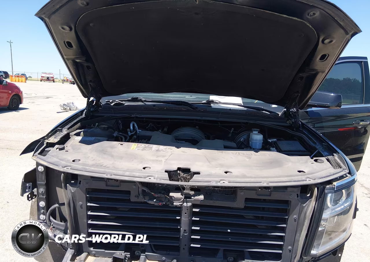 2019 Chevrolet Tahoe Lt VIN:1GNSKBKCXKR131979 - 10