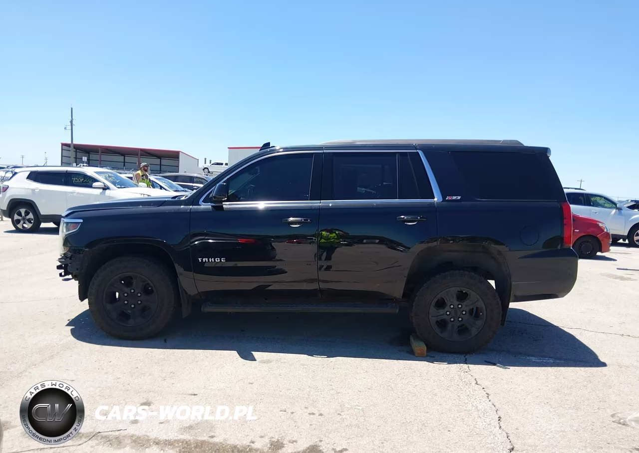 2019 Chevrolet Tahoe Lt VIN:1GNSKBKCXKR131979 - 14