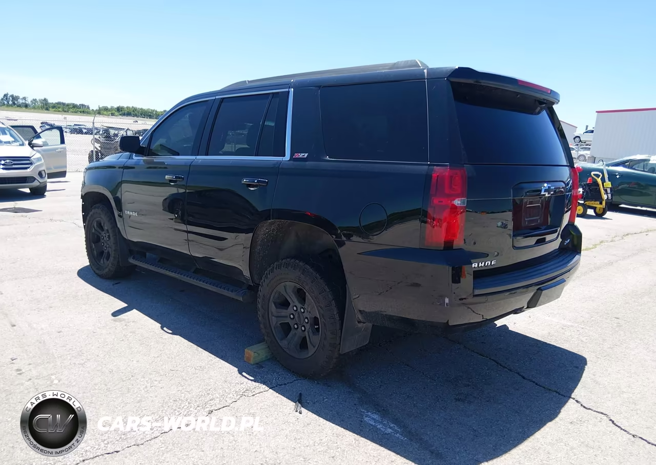 2019 Chevrolet Tahoe Lt VIN:1GNSKBKCXKR131979 - 3