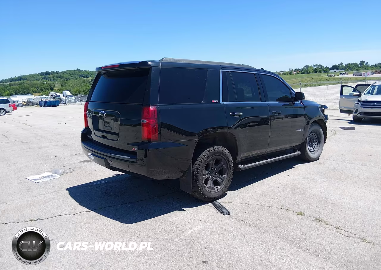 2019 Chevrolet Tahoe Lt VIN:1GNSKBKCXKR131979 - 4