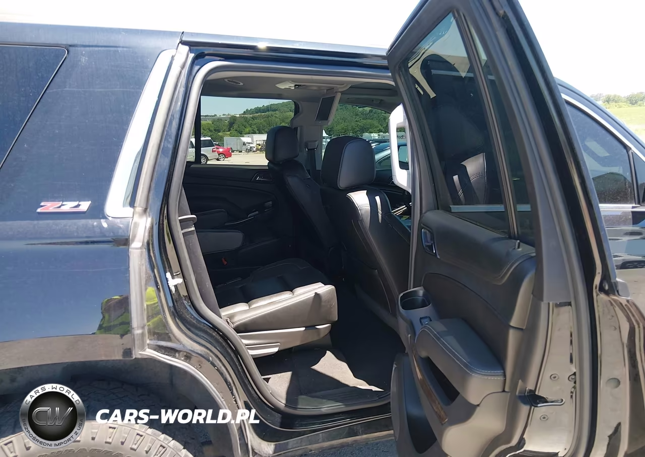 2019 Chevrolet Tahoe Lt VIN:1GNSKBKCXKR131979 - 8