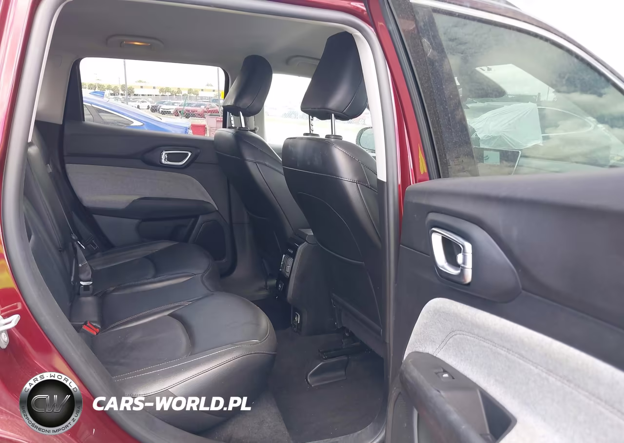 2022 Jeep Compass Latitude Lux 4X4 VIN:3C4NJDFB0NT126467 - 8