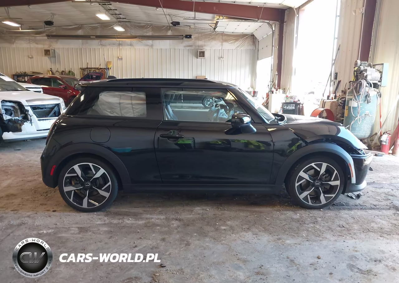 2025 Mini Hardtop Cooper S VIN:WMW23GD0XS2W16019 - 13