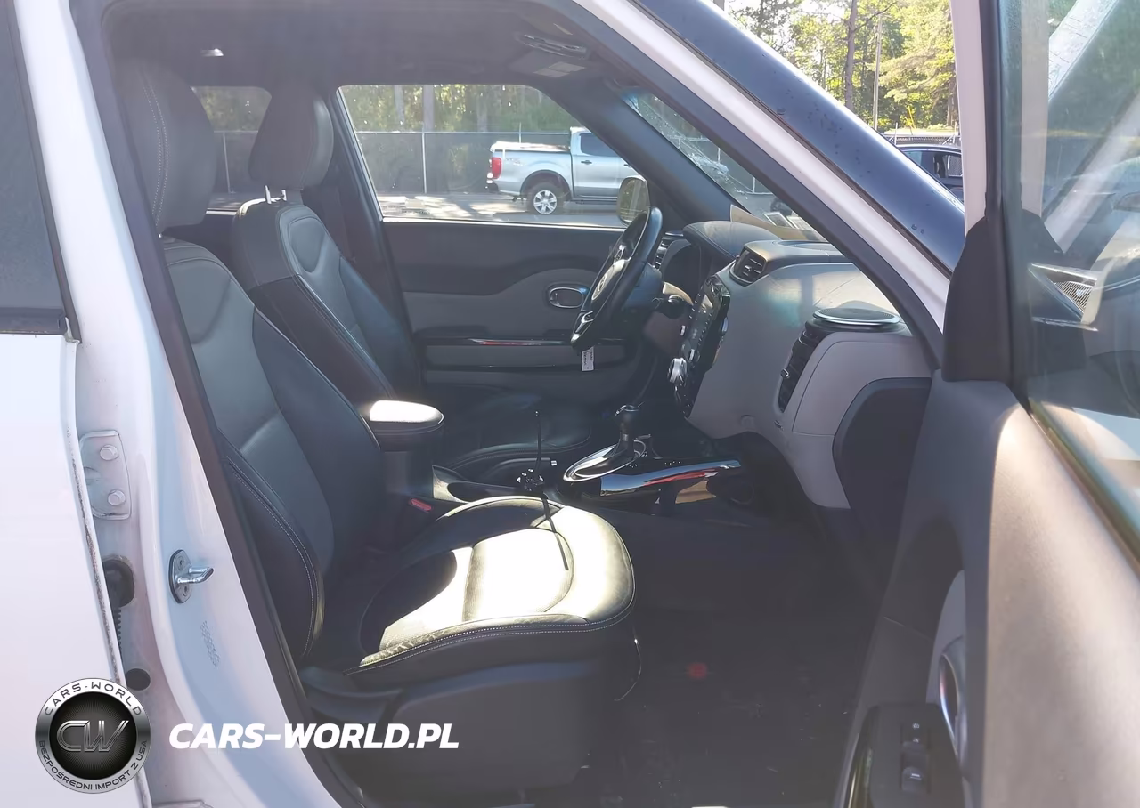 2014 Kia Soul + VIN:KNDJP3A53E7099102 - 5