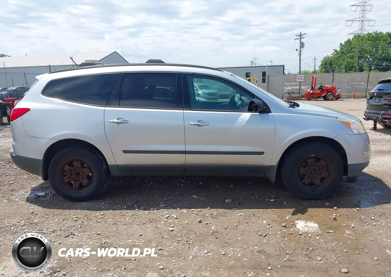2012 Chevrolet Traverse Ls VIN:1GNKRFED6CJ414158 - 13