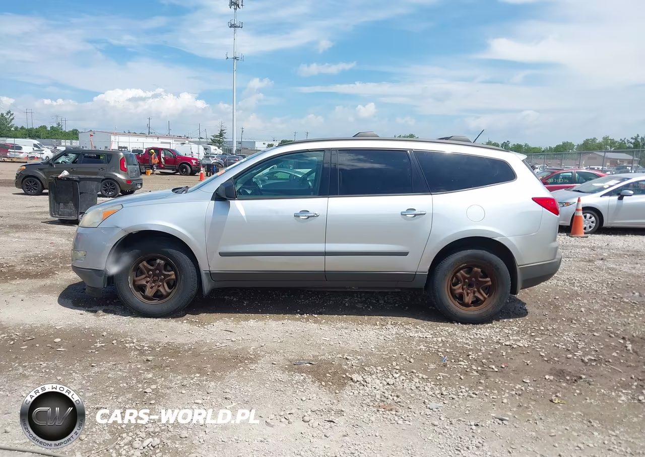 2012 Chevrolet Traverse Ls VIN:1GNKRFED6CJ414158 - 14