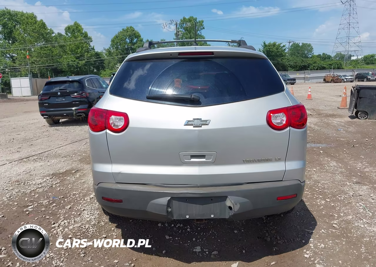 2012 Chevrolet Traverse Ls VIN:1GNKRFED6CJ414158 - 16