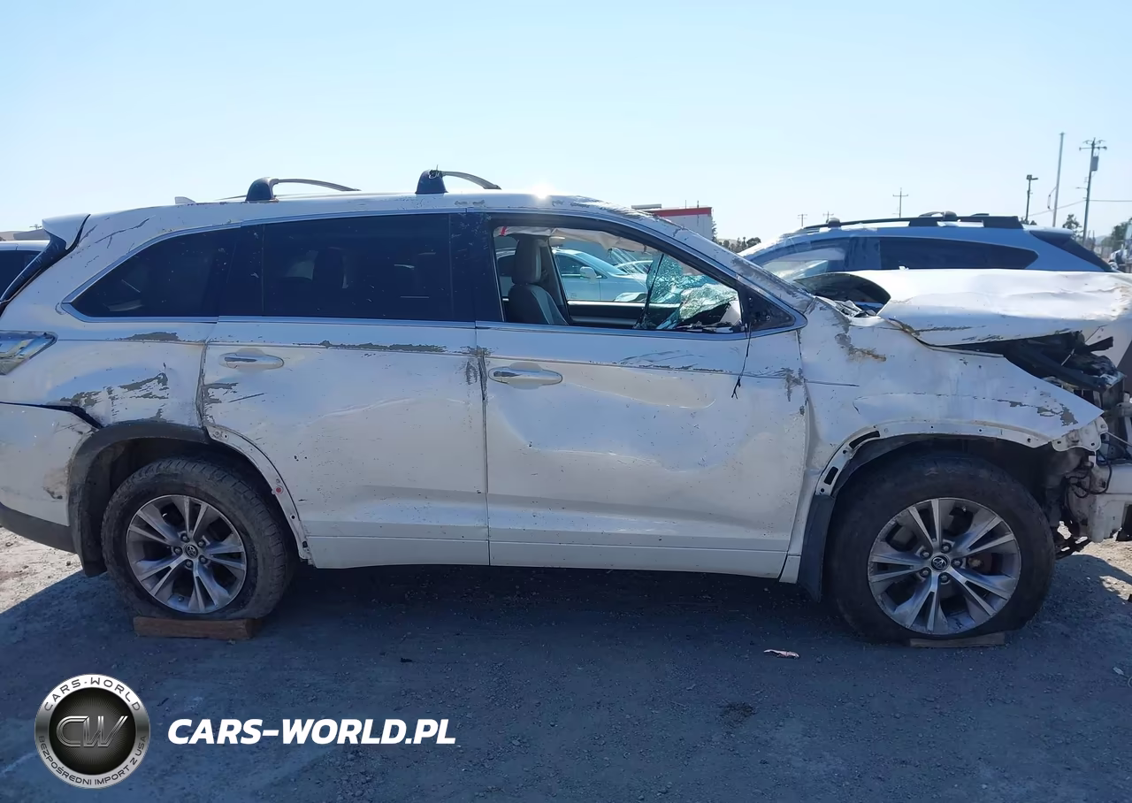 2016 Toyota Highlander Le Plus V6 VIN:5TDBKRFHXGS242144 - 19