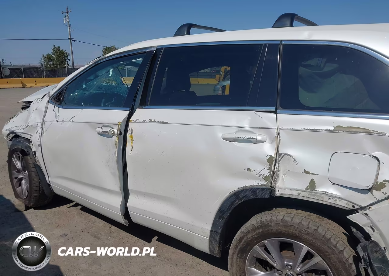 2016 Toyota Highlander Le Plus V6 VIN:5TDBKRFHXGS242144 - 20