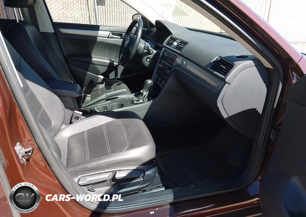 2014 Volkswagen Passat 1.8T Wolfsburg Edition VIN:1VWAT7A3XEC080018 - 5