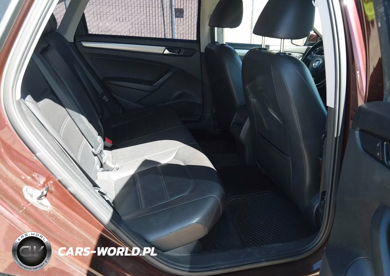 2014 Volkswagen Passat 1.8T Wolfsburg Edition VIN:1VWAT7A3XEC080018 - 8