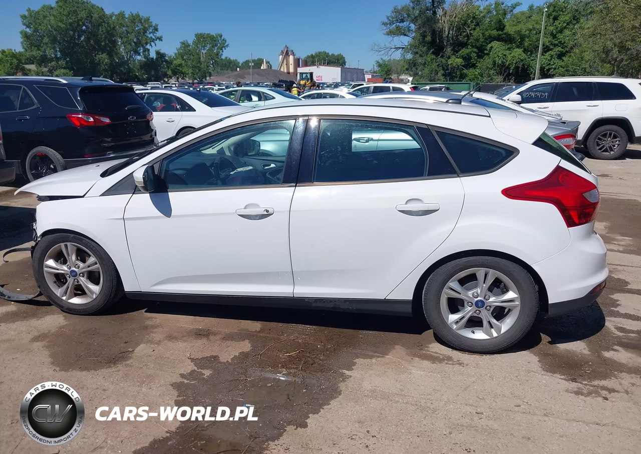 2014 Ford Focus Se VIN:1FADP3K27EL209230 - 15