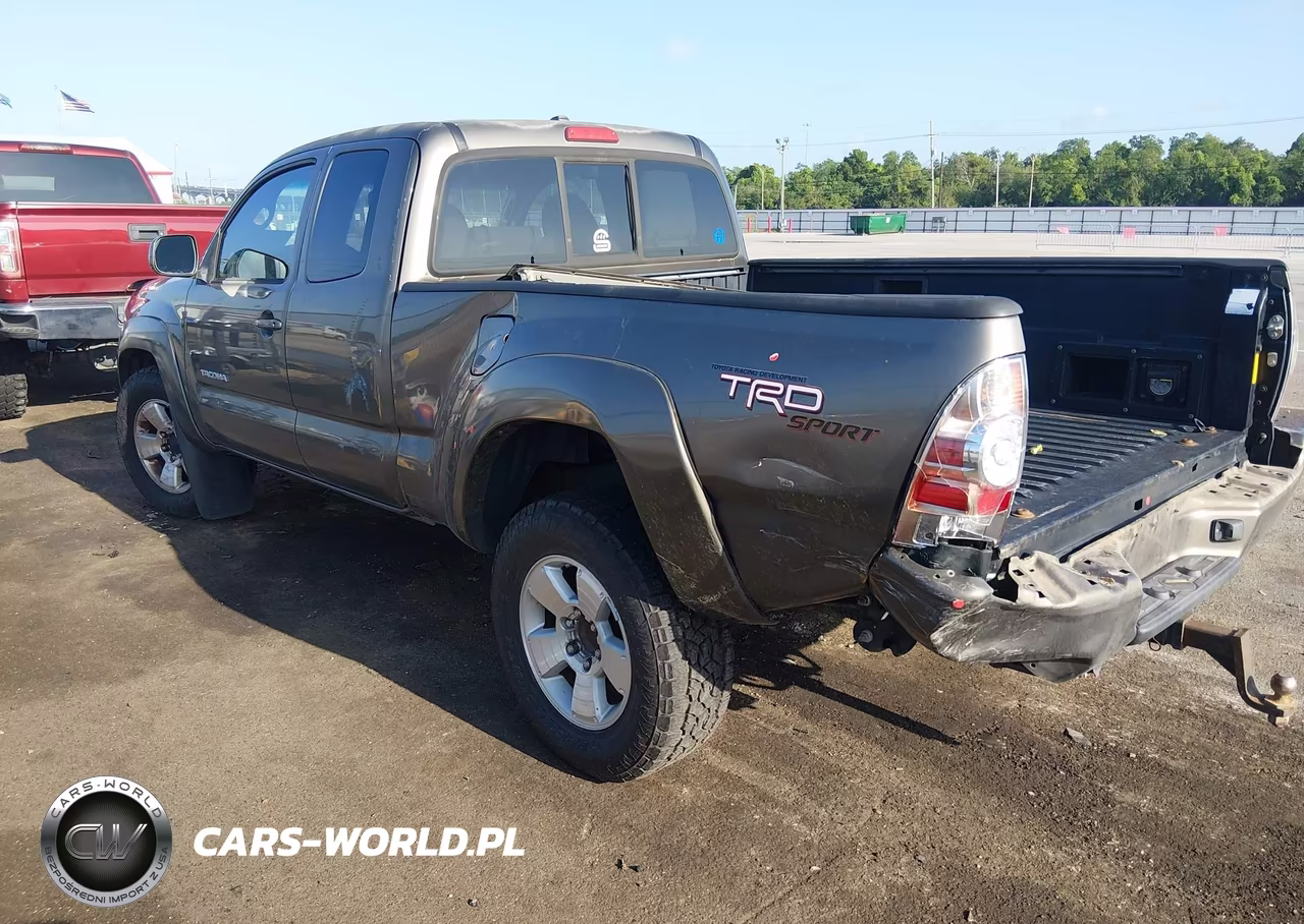 2010 Toyota Tacoma Base V6 VIN:5TEUU4EN6AZ689142 - 3