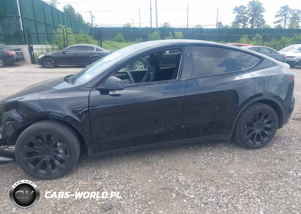 2024 Tesla Model Y Long Range Dual Motor All-Wheel Drive VIN:7SAYGDEE6RA245443 - 14