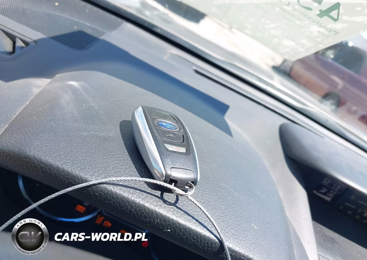 2018 Subaru Forester 2.5I Touring VIN:JF2SJAWC3JH462179 - 11