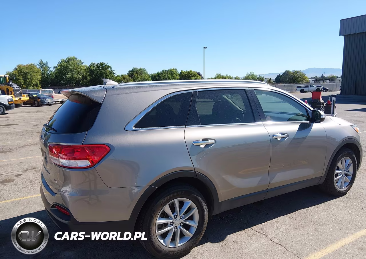 2016 Kia Sorento 2.4L Lx VIN:5XYPG4A34GG070583 - 4