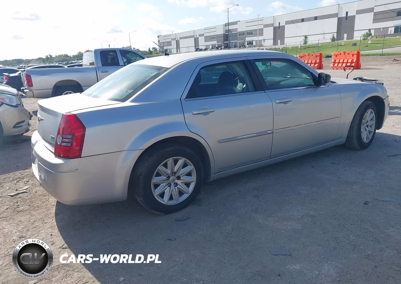 2008 CHRYSLER 300 LX VIN:2C3KA43R98H109057 - 4