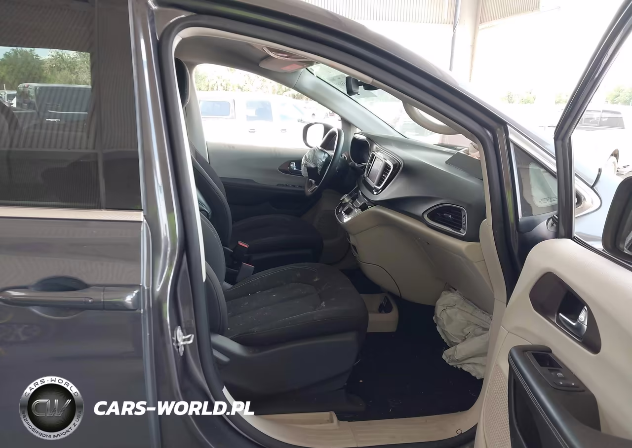 2023 Chrysler Voyager Lx VIN:2C4RC1CG5PR606133 - 5