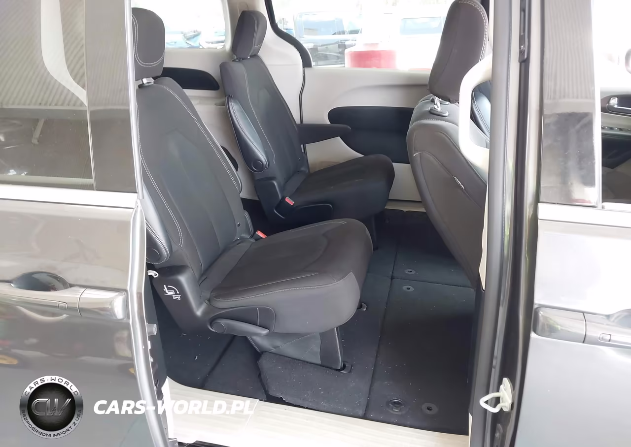 2023 Chrysler Voyager Lx VIN:2C4RC1CG5PR606133 - 8