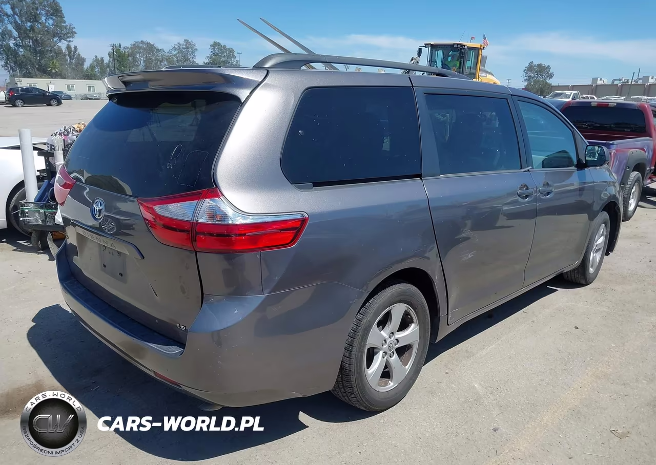 2015 Toyota Sienna Le 8 Passenger VIN:5TDKK3DC4FS583509 - 4