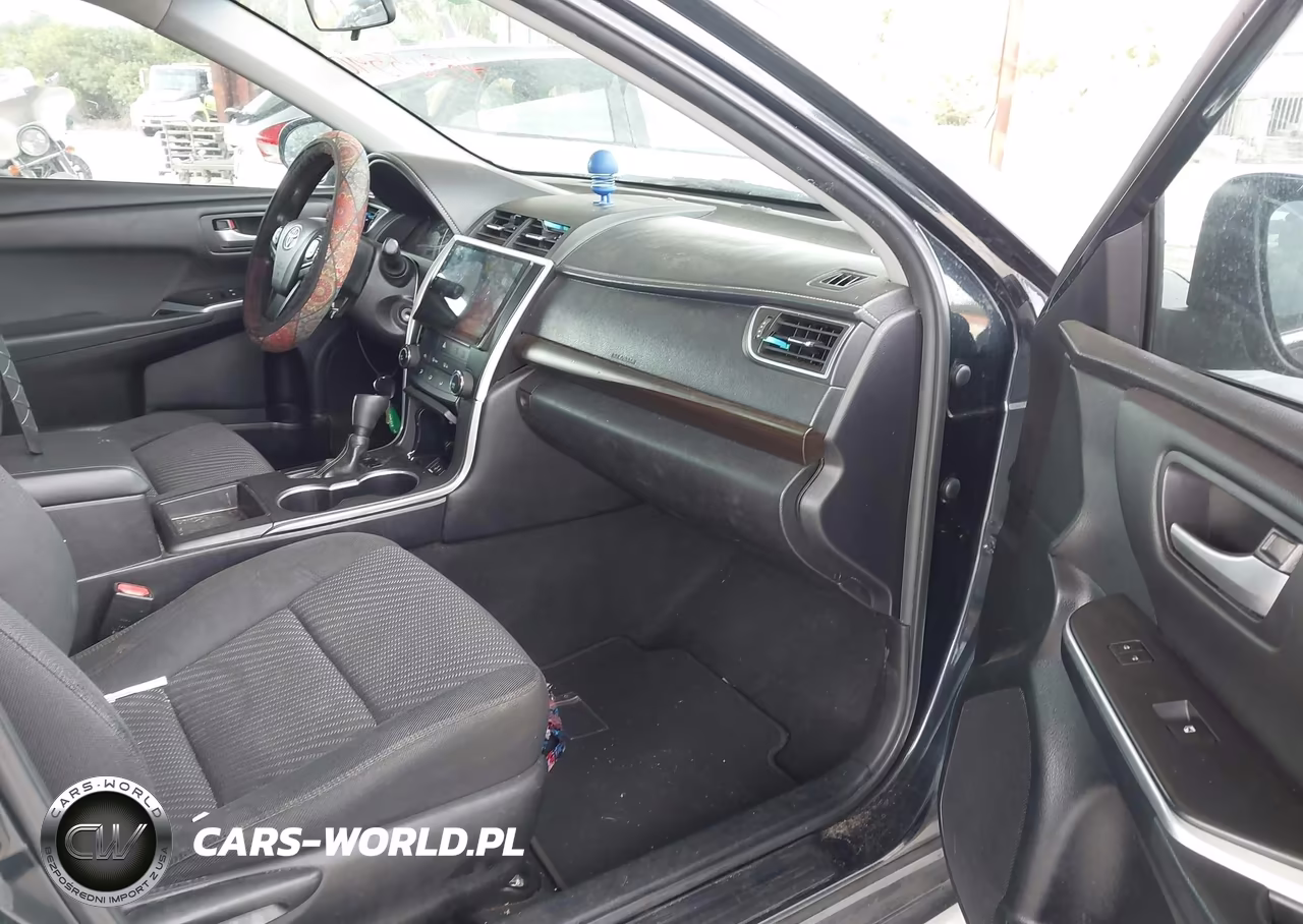 2015 Toyota Camry Le VIN:4T4BF1FKXFR471310 - 5