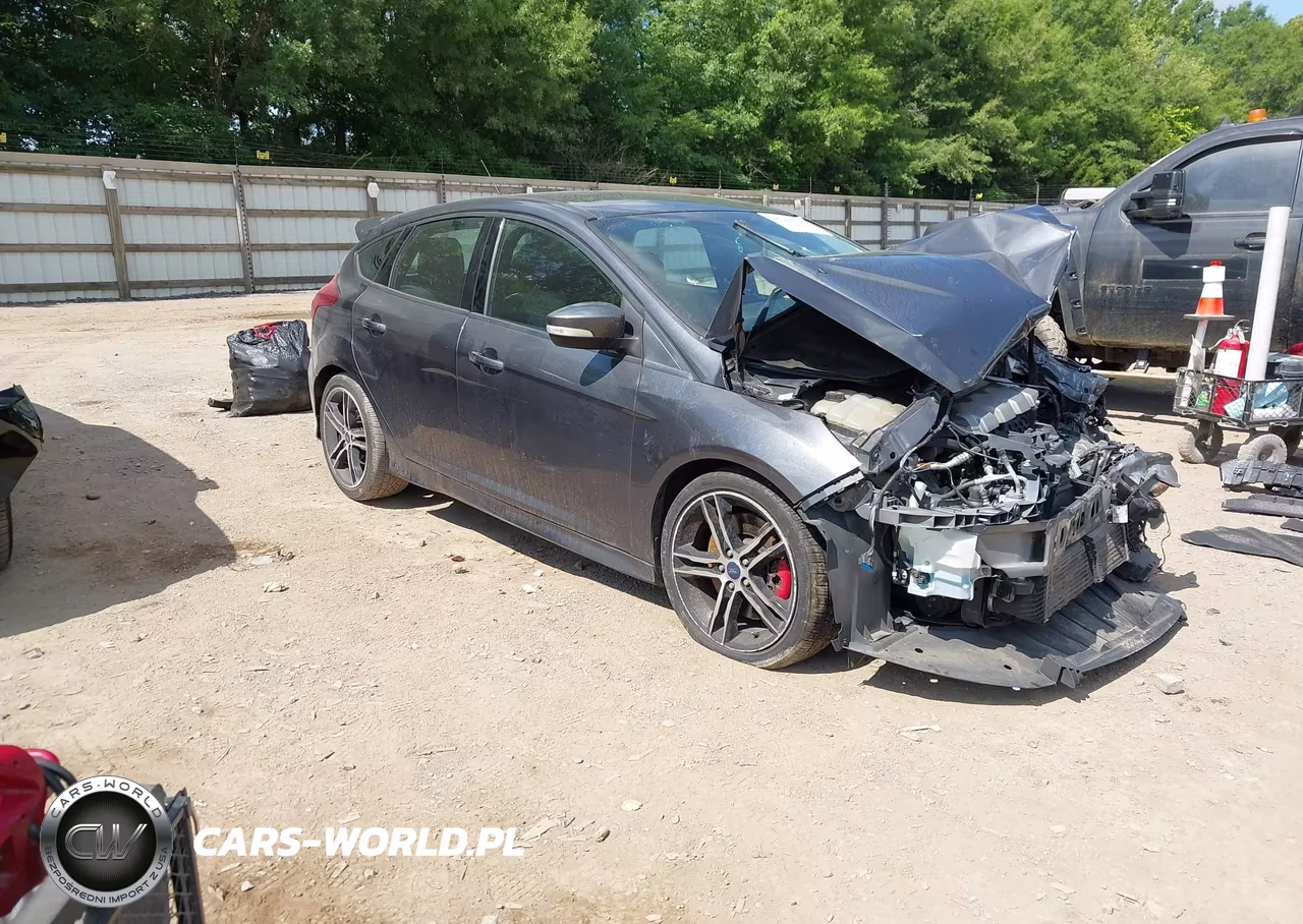 2018 Ford Focus St – zdjęcie 1 z 16