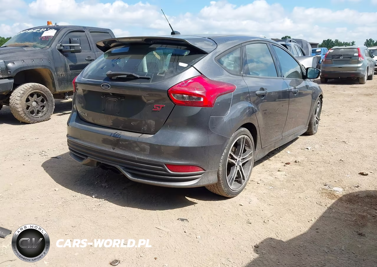2018 Ford Focus St VIN:1FADP3L9XJL232443 - 4