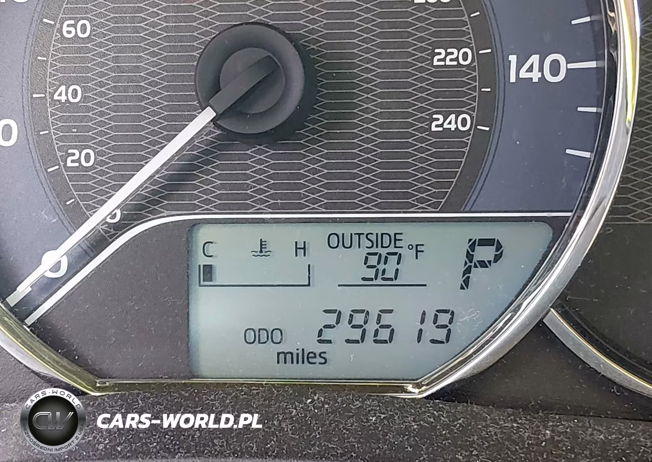 2015 Toyota Corolla Le VIN:2T1BURHE7FC436862 - 16