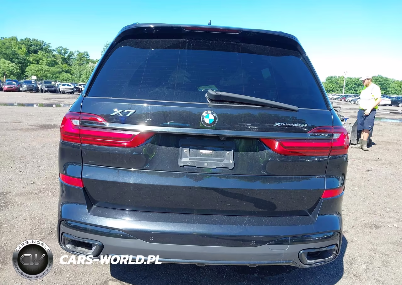 2022 BMW X7 xDrive40I VIN:5UXCW2C09N9M57894 - 16