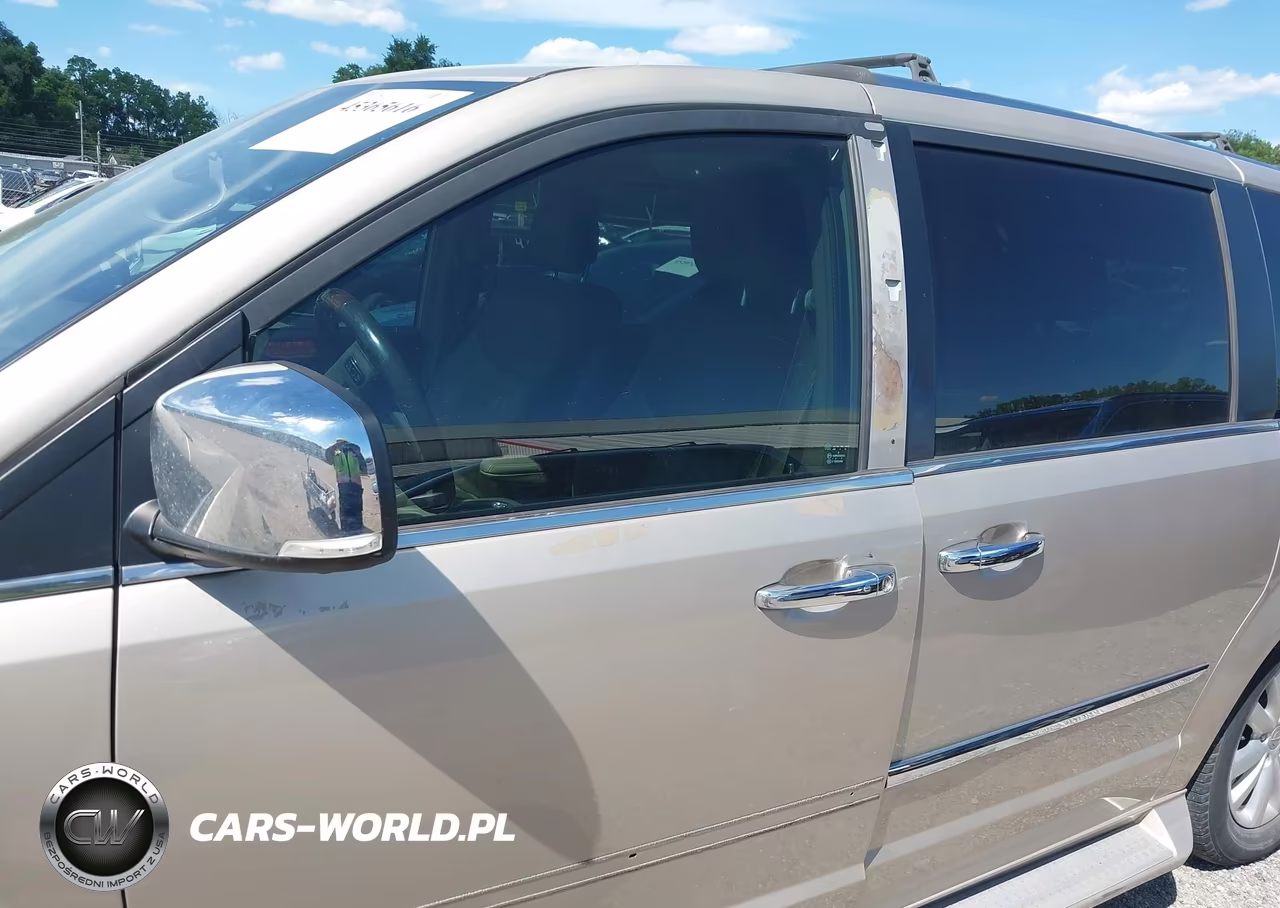 2016 Chrysler Town & Country Limited Platinum VIN:2C4RC1GG5GR207068 - 12