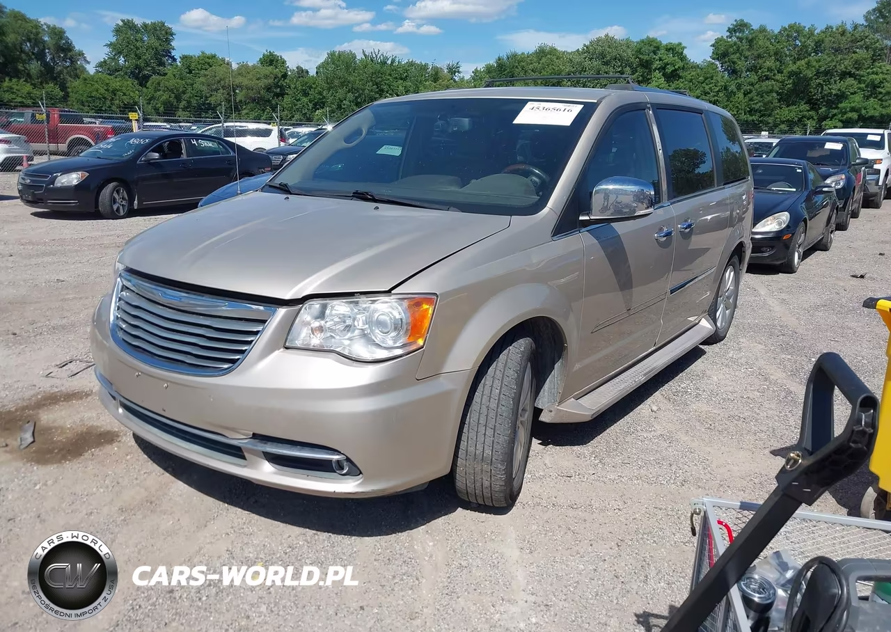 2016 Chrysler Town & Country Limited Platinum VIN:2C4RC1GG5GR207068 - 2