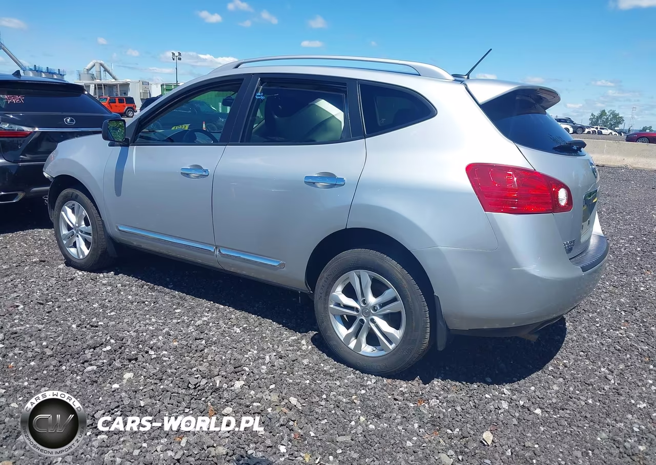 2015 Nissan Rogue Select S VIN:JN8AS5MV8FW256284 - 3