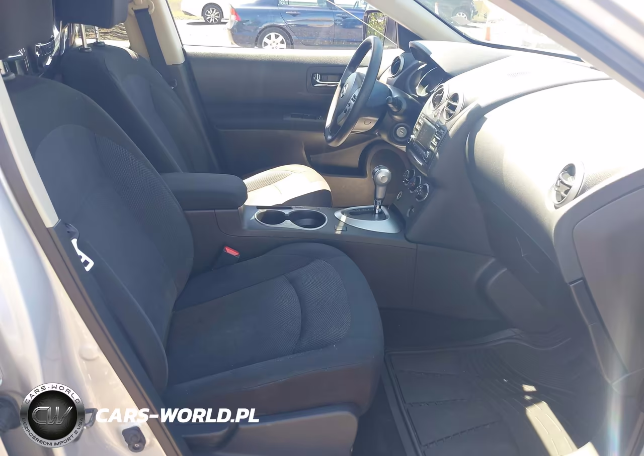 2015 Nissan Rogue Select S VIN:JN8AS5MV8FW256284 - 5