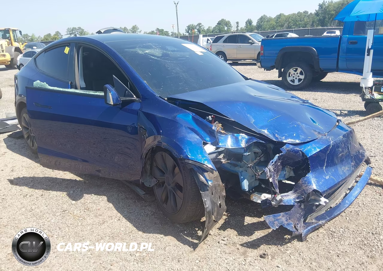 2025 Tesla Model Y Long Range Dual Motor All-Wheel Drive – zdjęcie 1 z 15