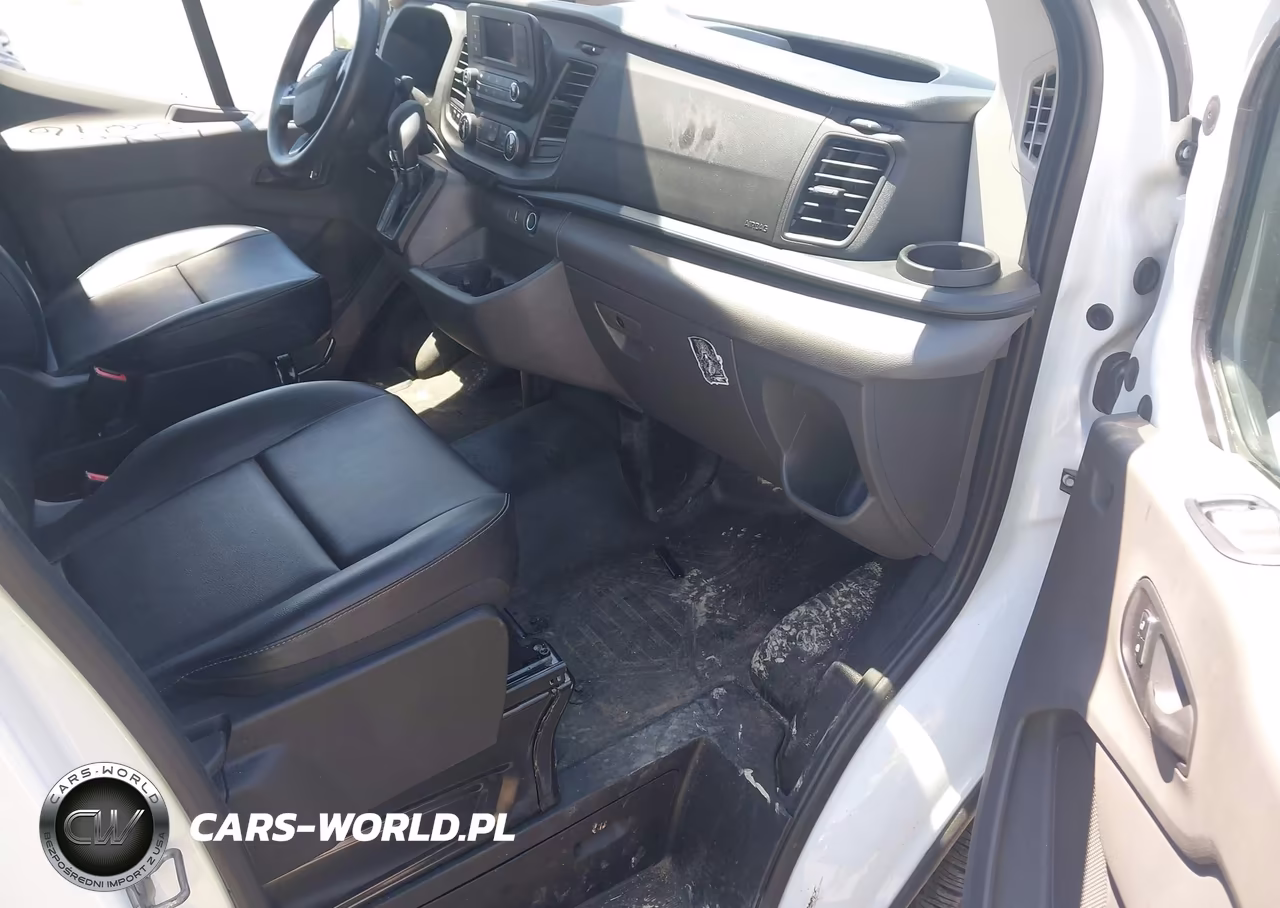 2025 Ford Transit-250 VIN:1FTBR1Y82SKA41168 - 5