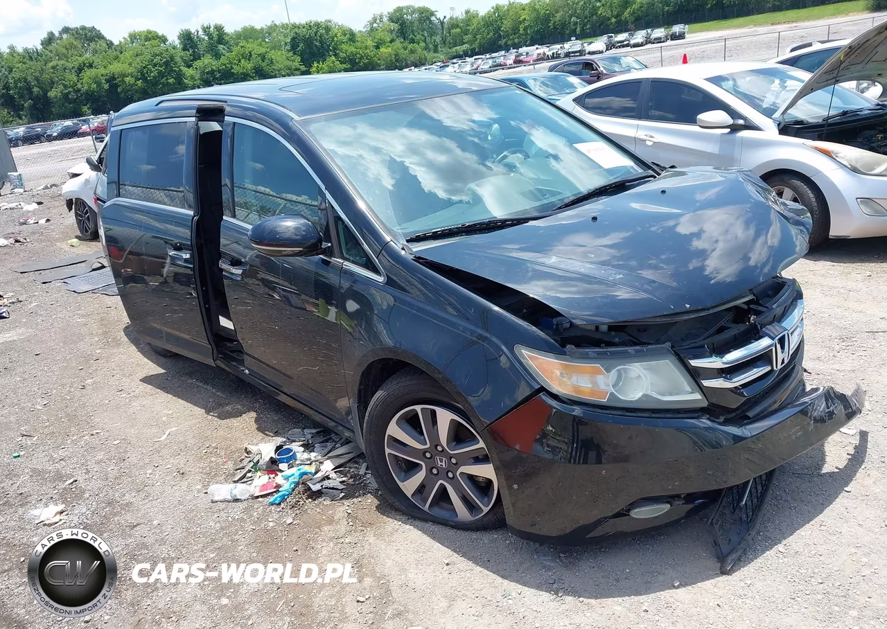 2016 Honda Odyssey Touring-Touring Elite – zdjęcie 1 z 17
