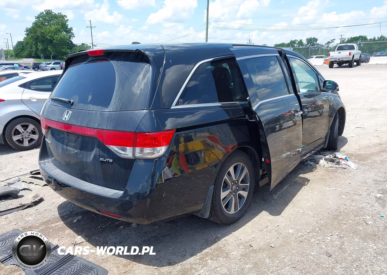 2016 Honda Odyssey Touring-Touring Elite VIN:5FNRL5H95GB069051 - 4