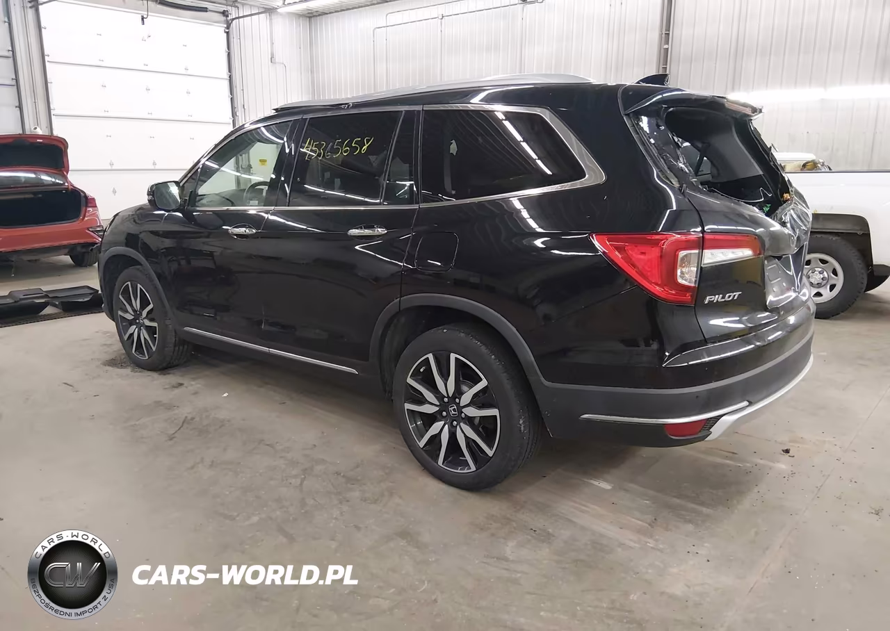 2019 Honda Pilot Touring VIN:5FNYF6H60KB092776 - 3