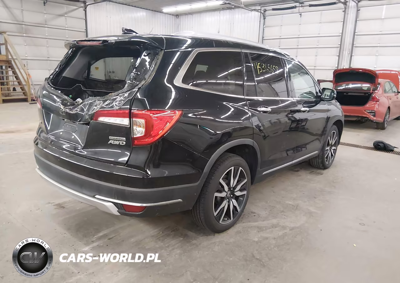 2019 Honda Pilot Touring VIN:5FNYF6H60KB092776 - 4