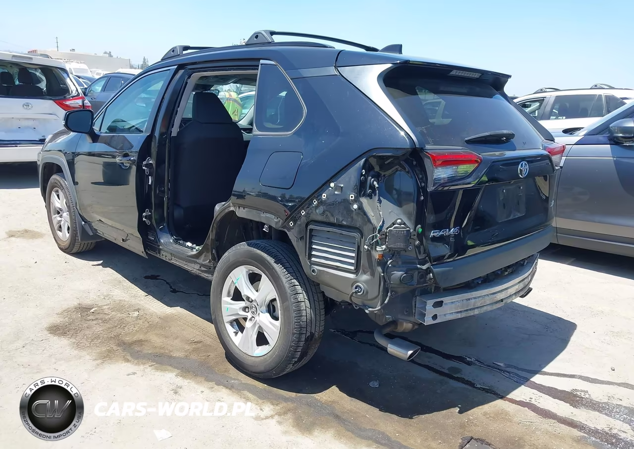 2021 Toyota Rav4 Xle VIN:2T3W1RFV6MC129653 - 3