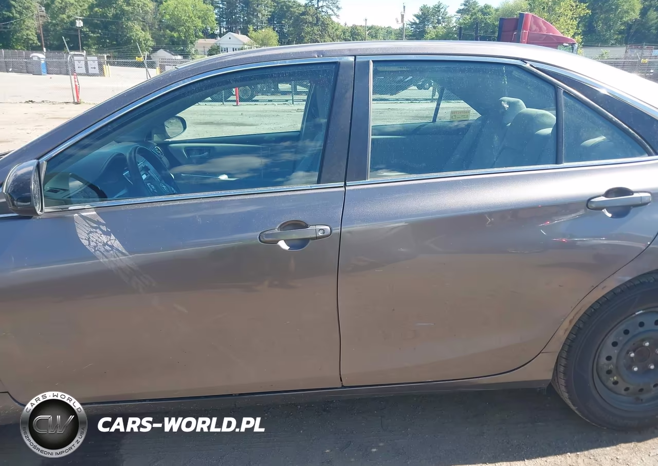 2017 Toyota Camry Le VIN:4T1BF1FK8HU619919 - 15