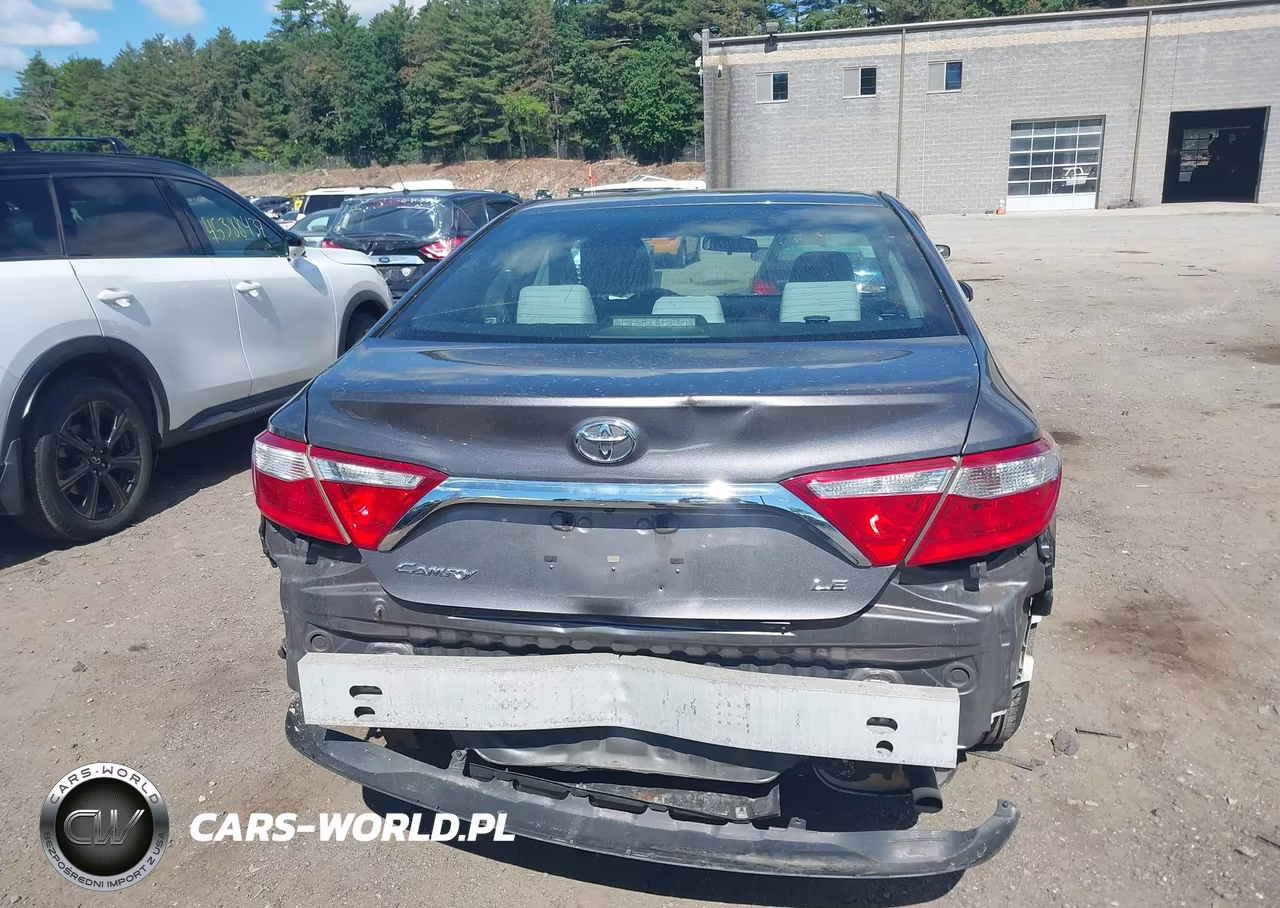 2017 Toyota Camry Le VIN:4T1BF1FK8HU619919 - 17