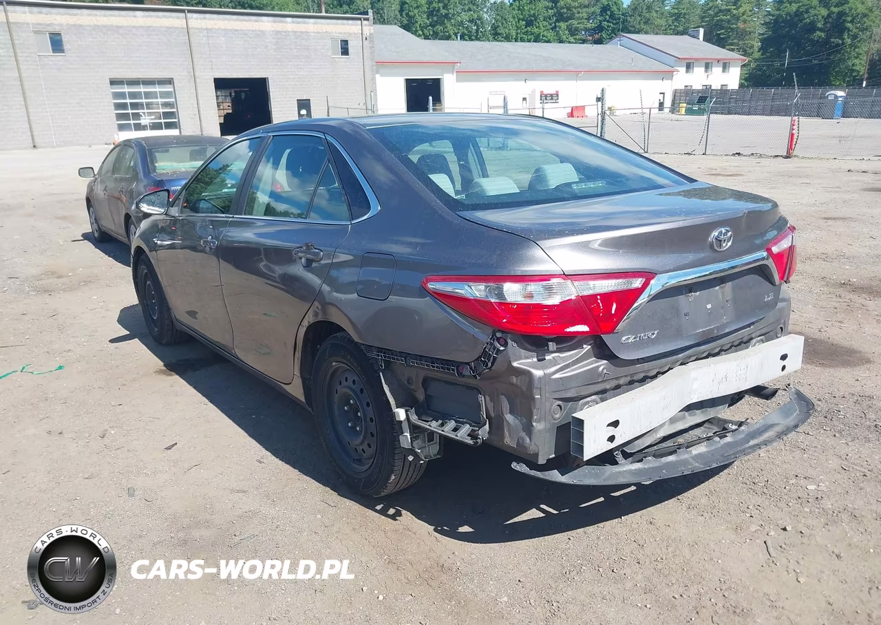 2017 Toyota Camry Le VIN:4T1BF1FK8HU619919 - 3