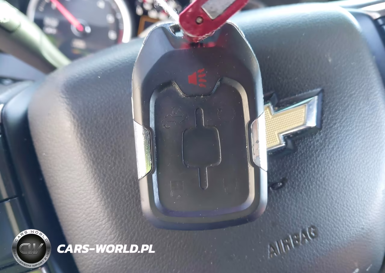 2019 Chevrolet Silverado 1500 High Country VIN:1GCUYHEL6KZ122470 - 11