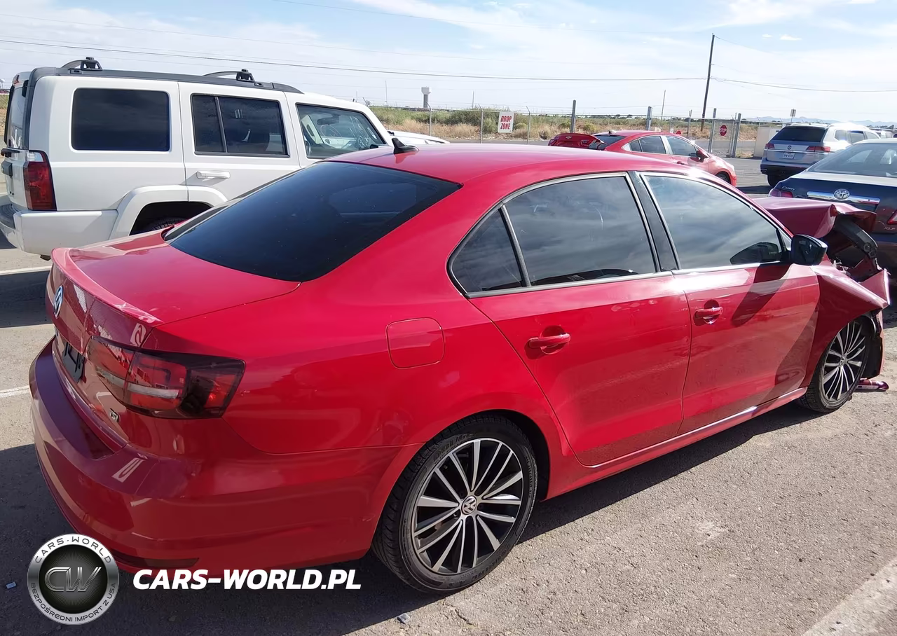 2016 Volkswagen Jetta 1.8T Sport VIN:3VWD17AJ8GM304695 - 4