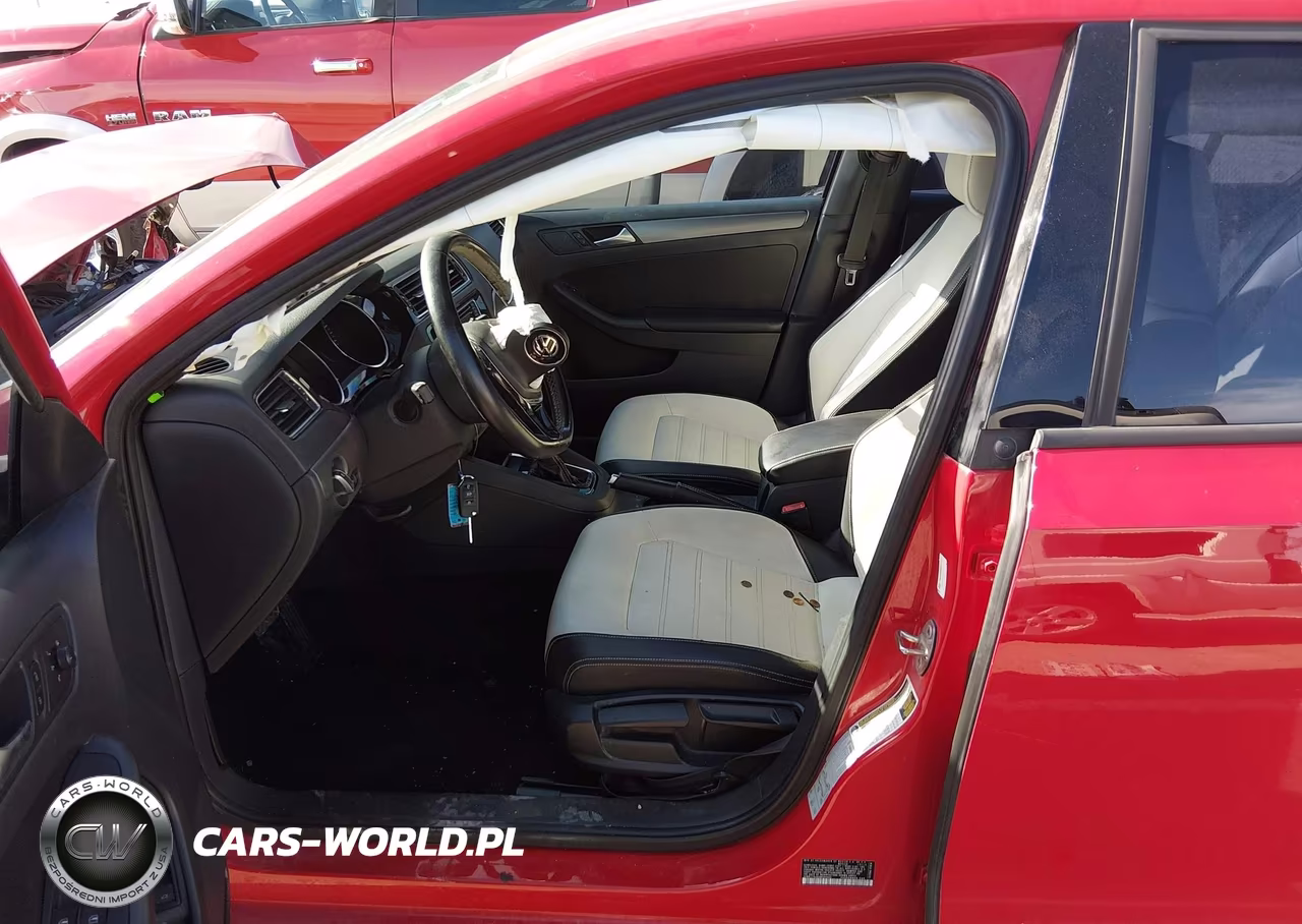2016 Volkswagen Jetta 1.8T Sport VIN:3VWD17AJ8GM304695 - 5