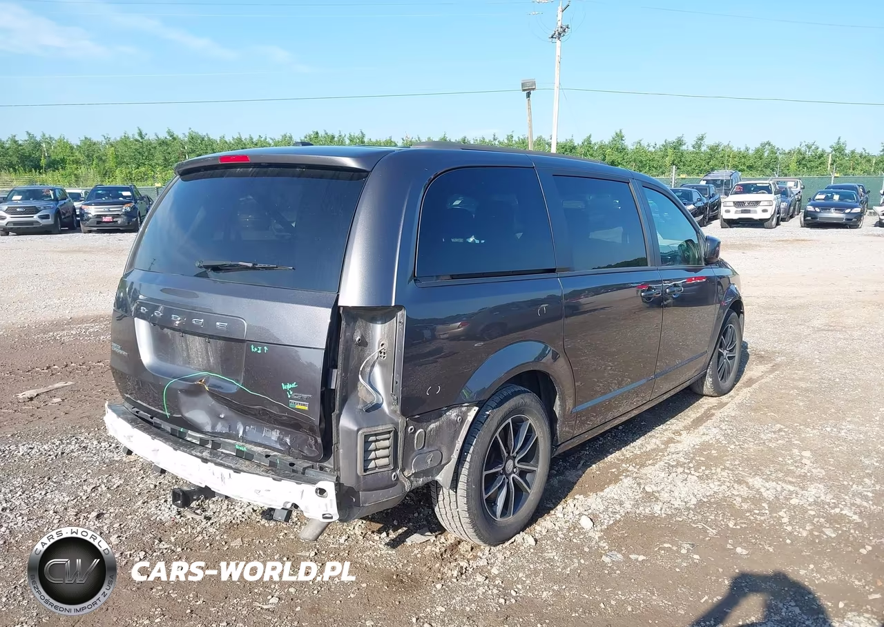 2018 Dodge Grand Caravan Gt VIN:2C4RDGEG9JR202286 - 4